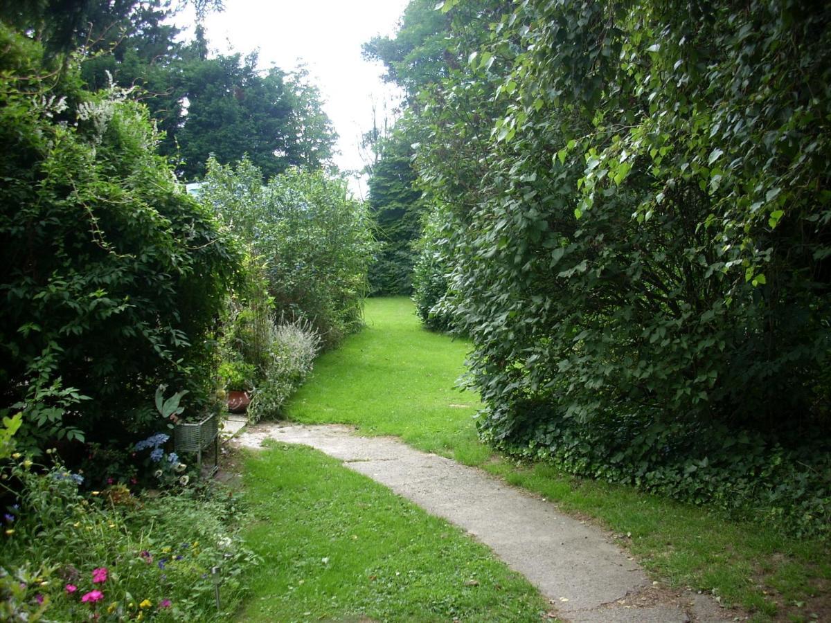 B&B Les Bergers Braine-l'Alleud Exterior photo